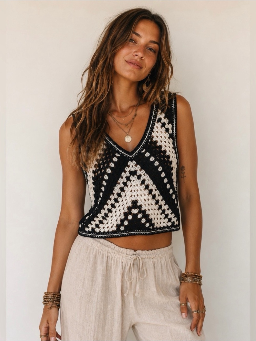 Rebellion Crochet V-Neck Tank Top in Black and Cream